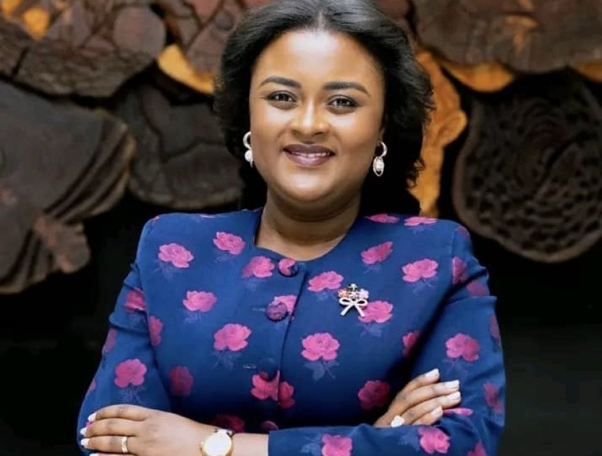 Procédure de la levée des immunités parlementaire de Joseph Kabila :  Francine Muyumba appelle le président du sénat à la responsabilité