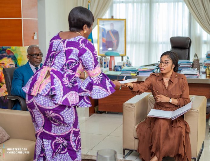 Kinshasa : après l’incendie de Limete, la Bourgmestre remet au gouvernement la liste des dépôts de carburant à risque