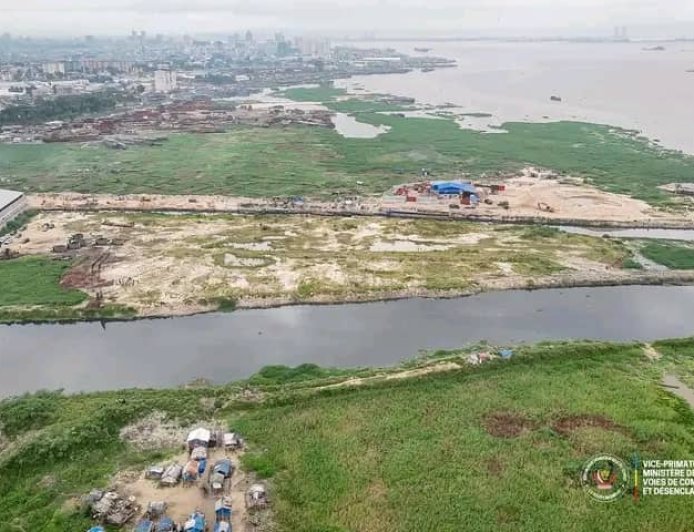 Kinshasa : le gouvernement lance la réhabilitation du chenal de Kingabwa gravement ensablé
