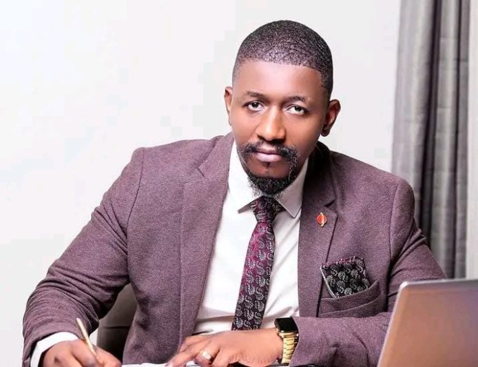 Sortie médiatique de Bahati Lukwebo : Mukuwa Scotty demande sa démission au poste du 2e vice-président bureau du Sénat