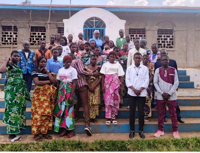 Ituri : le lycée Amula Djalsinda et l'E.P Aliker Almoro célèbrent la fin  du stage professionnel