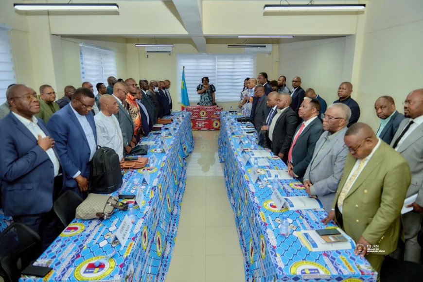 Tshopo : L'Assemblée provinciale autorise l'ouverture d'une enquête judiciaire contre le gouverneur Paulin Lendongolia