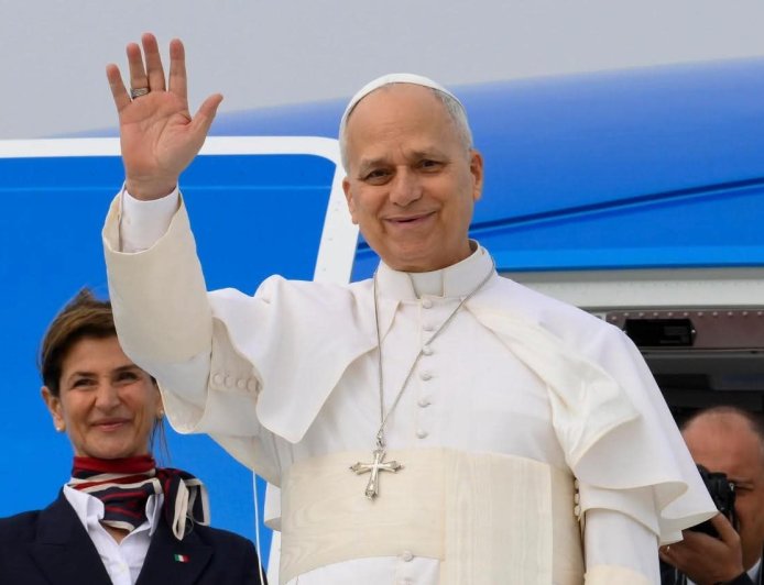 Le pape Léon XIV entame une tournée historique en Afrique, première escale en Algérie