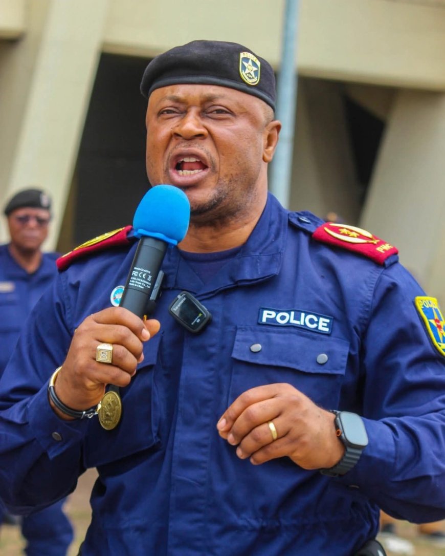 Kinshasa : la police met fin aux arrestations de jeunes liées à leur coiffure sur instruction présidentielle