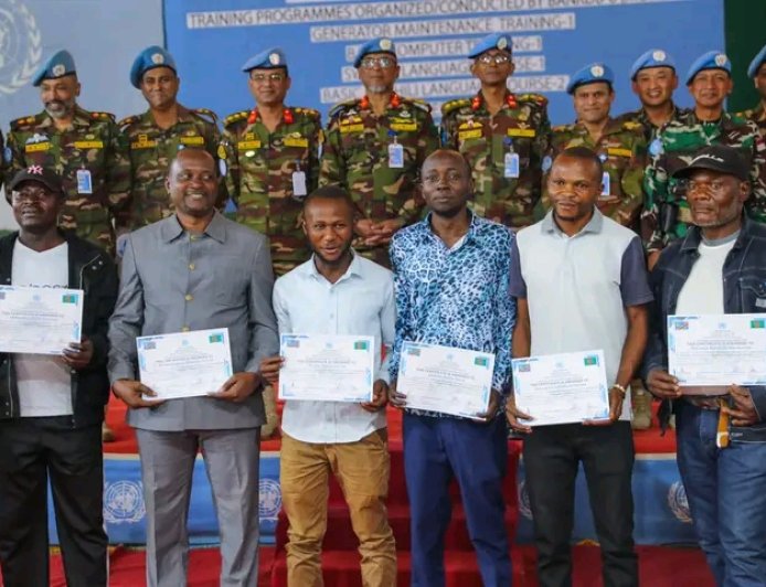 Bunia :  la Monusco certifie 40 jeunes après une formation gratuite en informatique et maintenance électrique