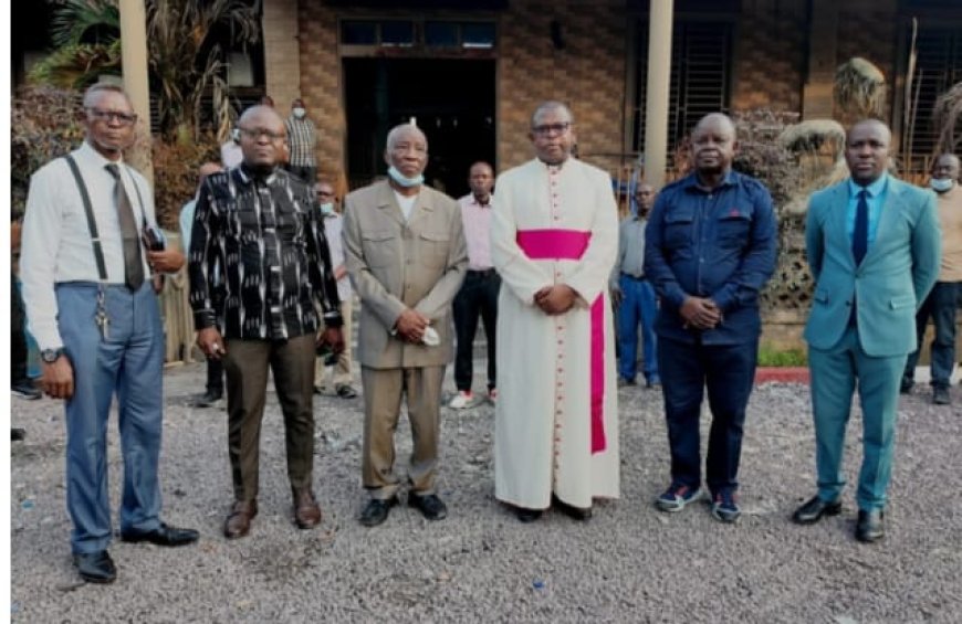 Kinshasa : solidarité de l'Eglise catholique envers le Pasteur DIYOKA après l'incendie