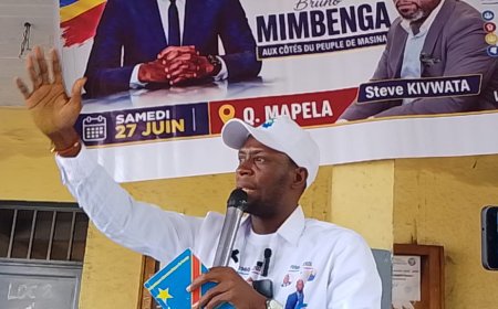 Kinshasa : l'acteur politique Bruno Mimbenga communie avec sa base à Mapela