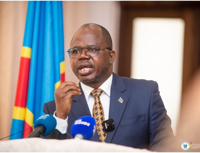 RDC : devant la Cenco, JC Isaac Tshilumbayi justifie la loi sur le référendum.