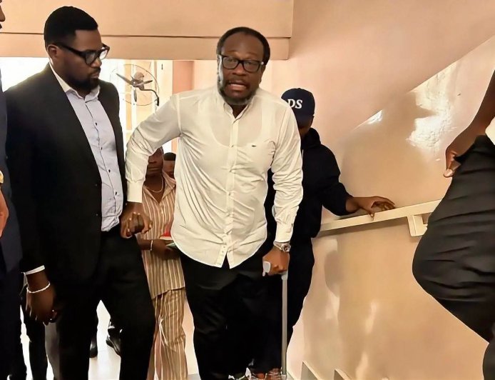 RDC : Delly Sesanga empêché de quitter le pays pour des soins médicaux, son passeport confisqué