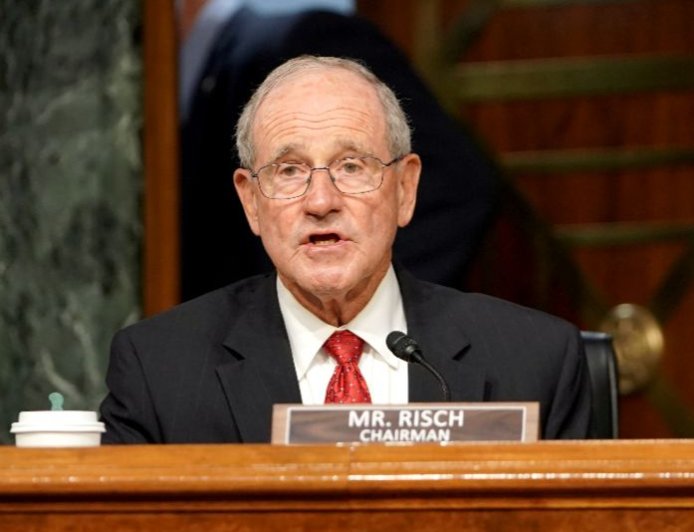 Sanctions américaines : Jim Risch salue les mesures contre le trafic d'or lié au M23