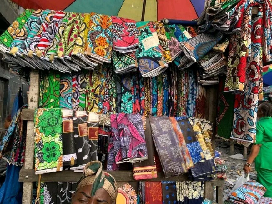 Kinshasa : le prix du pagne « Super Chiganvy » en hausse de 8 % en trois mois
