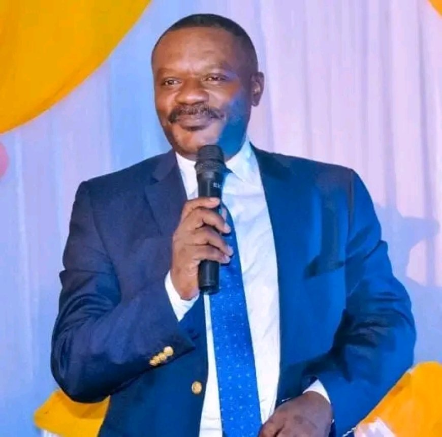 «  Réformer ou fragiliser la République ? Réflexions sur la loi portant organisation du référendum en RDC menées par Roland Mena