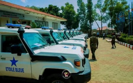 Ituri : le Gouvernement dote la province de dix ambulances pour renforcer la lutte contre Ebola