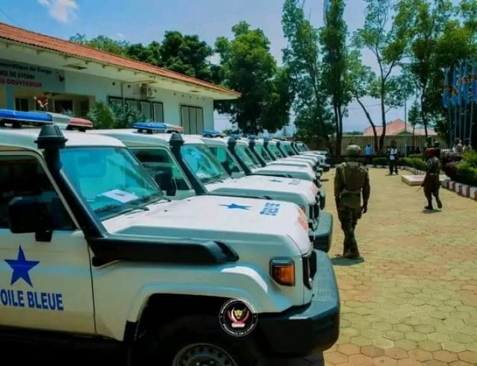 Ituri : le Gouvernement dote la province de dix ambulances pour renforcer la lutte contre Ebola
