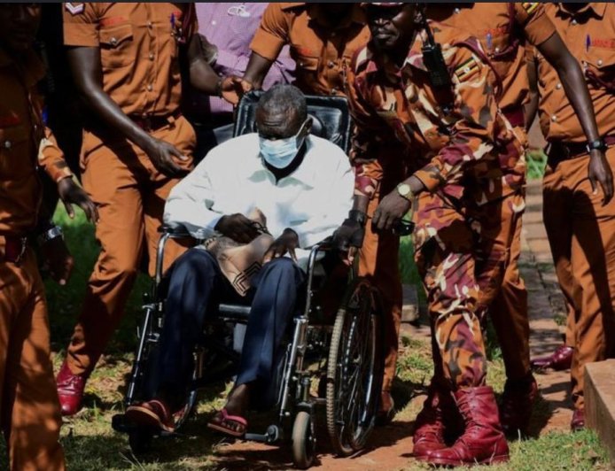 Ouganda : l’opposant Kizza Besigye en soins intensifs après un malaise en plein procès
